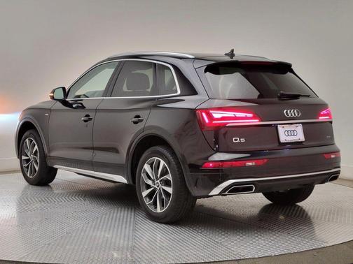 2023 Audi Q5 45 S line Premium