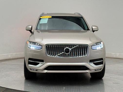 2023 Volvo XC90 B6 Plus 7-Seater