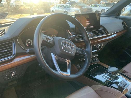 2023 Audi Q5 45 S line Premium Plus