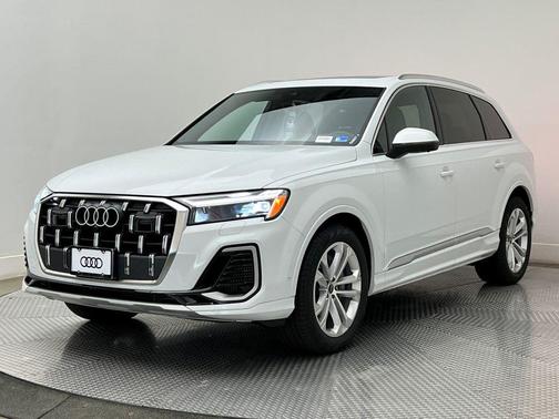 2026 Audi Q7 55 Premium Plus