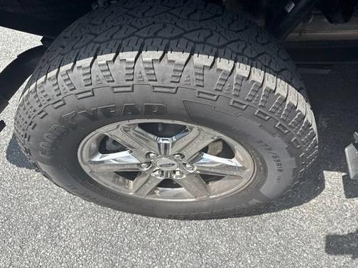 AGATE BLACK METALLIC 2025 Ford F-150 XLT