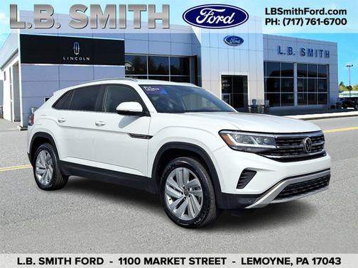 Pure White 2022 Volkswagen Atlas Cross Sport 3.6 V6 SE W/ TECHNOLOGY