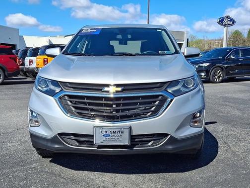Silver Ice Metallic 2018 Chevrolet Equinox LT W/1LT