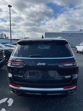 2021 Jeep Grand Cherokee SUMMIT