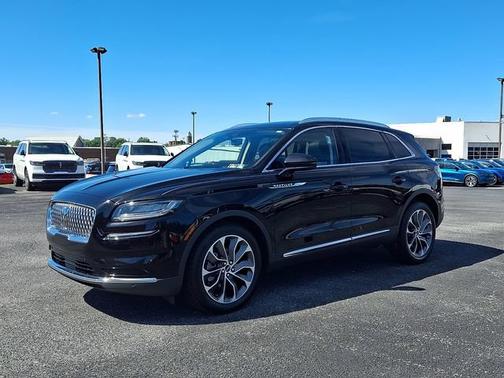 INFINITE BLACK MET CC 2023 Lincoln Nautilus RESERVE
