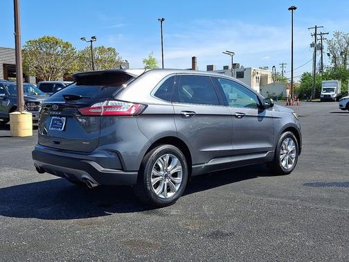 CARBONIZED GRAY 2022 Ford Edge TITANIUM