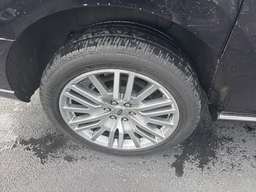 AGATE BLACK METALLIC 2023 Ford Expedition LIMITED