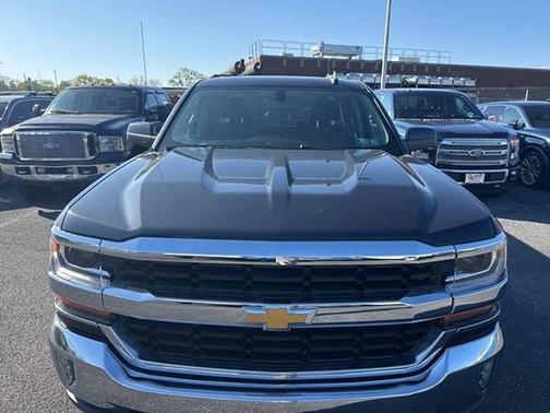Graphite Metallic 2018 Chevrolet Silverado 1500 LT