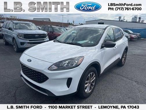 OXFORD WHITE 2022 Ford Escape SE