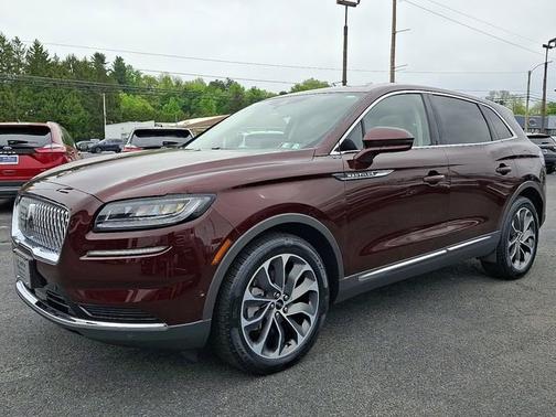 BURGUNDY VELVET MET TC 2023 Lincoln Nautilus RESERVE