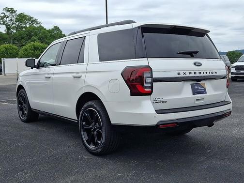 STAR WHITE MET TRI-COAT 2024 Ford Expedition LIMITED