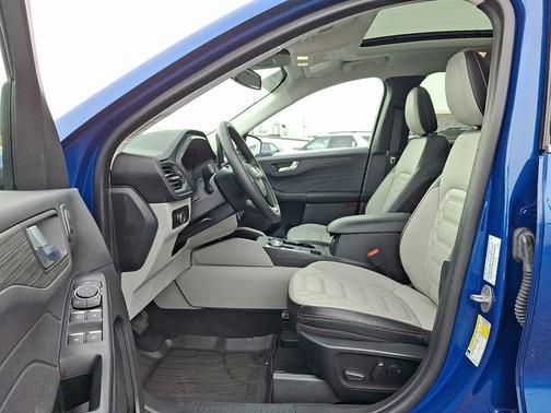 ATLAS BLUE METALLIC 2023 Ford Escape PLATINUM