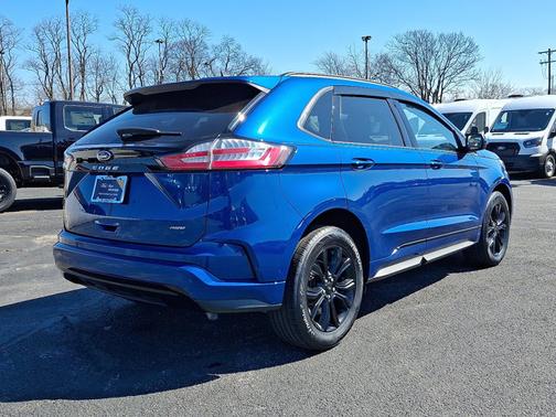 2024 Ford Edge SE