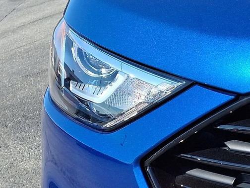 ATLAS BLUE 2024 Ford Edge SE