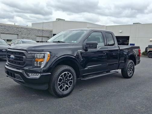 AGATE BLACK METALLIC 2023 Ford F-150 XLT