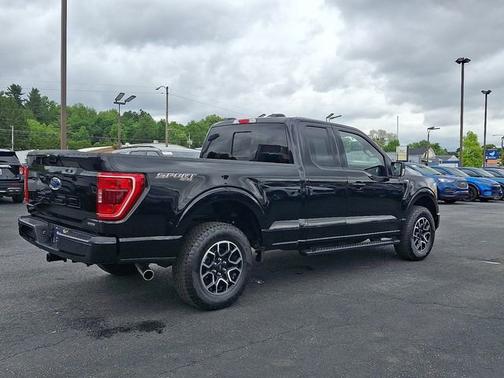 AGATE BLACK METALLIC 2023 Ford F-150 XLT