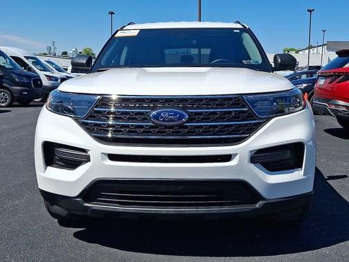 STAR WHITE MET TRI-COAT 2023 Ford Explorer XLT