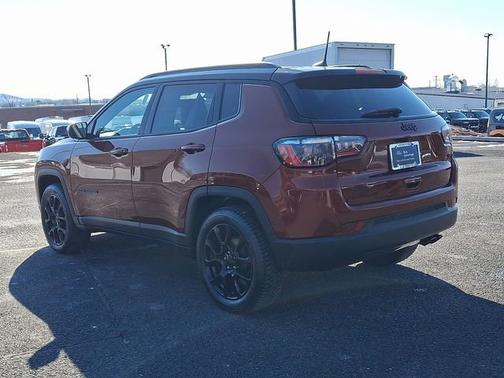 2022 Jeep Compass LATITUDE