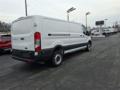 2024 Ford Transit-250 
