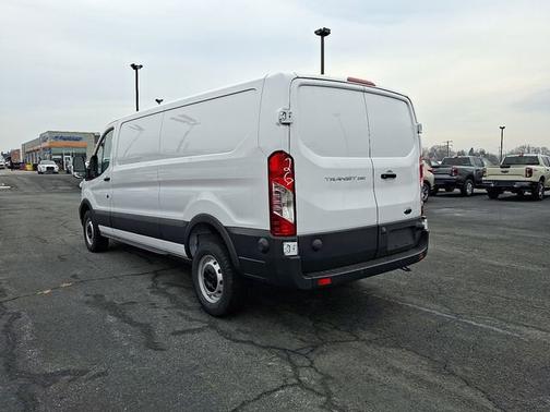 2024 Ford Transit-250 