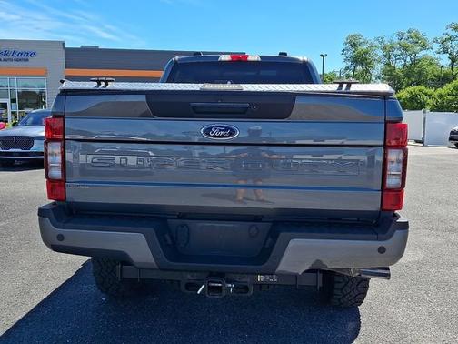 CARBONIZED GRAY 2022 Ford F-250 LARIAT