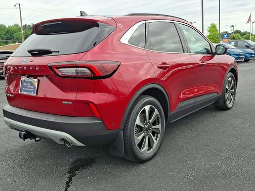 RAPID RED MET TINTED CC 2023 Ford Escape PLATINUM