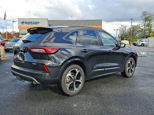 2024 Ford Escape ST-LINE SELECT