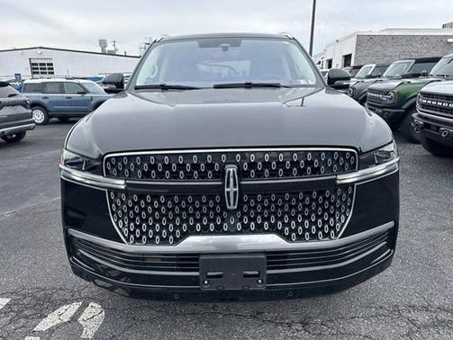 INFINITE BLACK MET CC 2025 Lincoln Navigator RESERVE