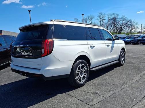 STAR WHITE MET TRI-COAT 2025 Ford Expedition ACTIVE
