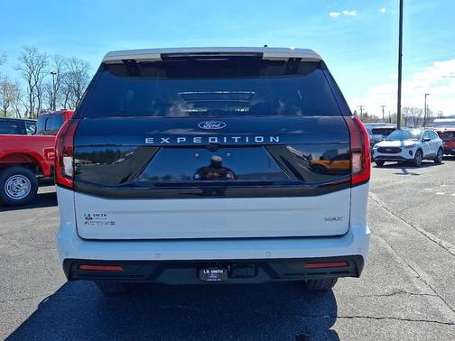 STAR WHITE MET TRI-COAT 2025 Ford Expedition ACTIVE