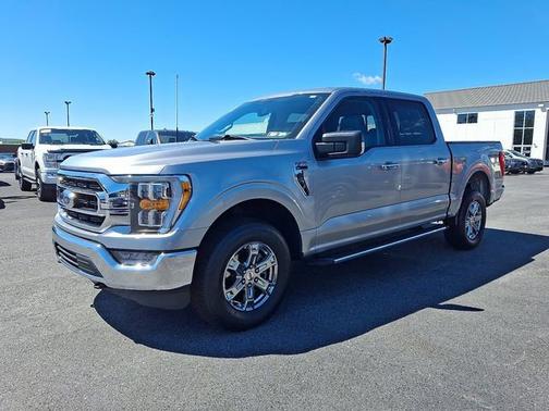 ICONIC SILVER METALLIC 2023 Ford F-150 XLT