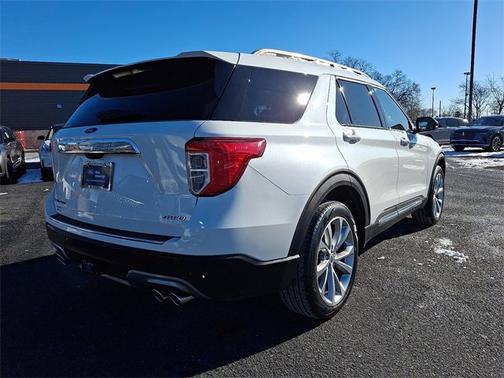 2023 Ford Explorer PLATINUM