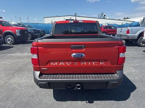 HOT PEPPER RED TC METALLIC 2023 Ford Maverick XLT
