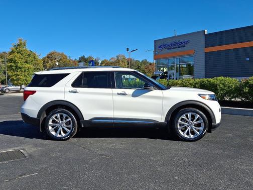 2023 Ford Explorer PLATINUM