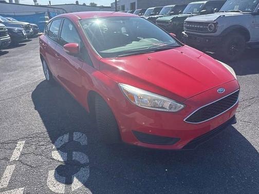 RACE RED 2017 Ford Focus SE