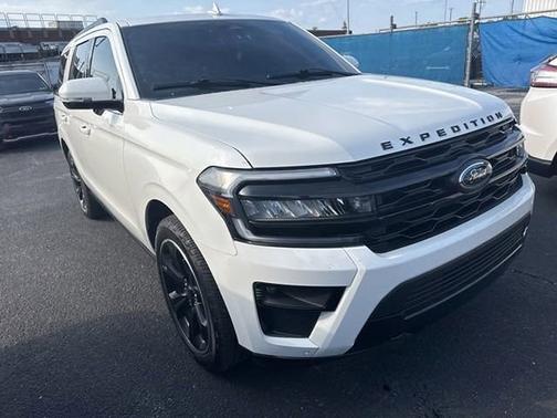 STAR WHITE MET TRI-COAT 2023 Ford Expedition LIMITED