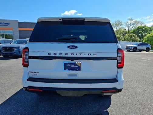 STAR WHITE MET TRI-COAT 2023 Ford Expedition LIMITED