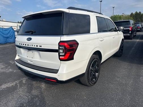 STAR WHITE MET TRI-COAT 2023 Ford Expedition LIMITED