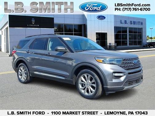 CARBONIZED GRAY METALLIC 2022 Ford Explorer XLT