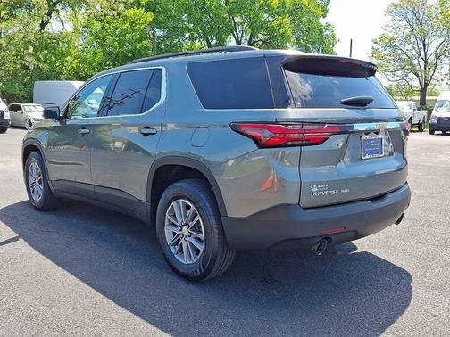 Silver Sage Metallic 2022 Chevrolet Traverse LT CLOTH