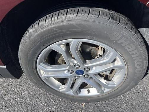 BURGUNDY VELVET MET TINT CC 2018 Ford Edge TITANIUM