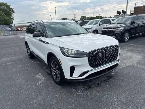 PRISTINE WHITE MET 3C 2025 Lincoln Aviator PREMIERE