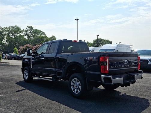 2023 Ford F-250 XLT