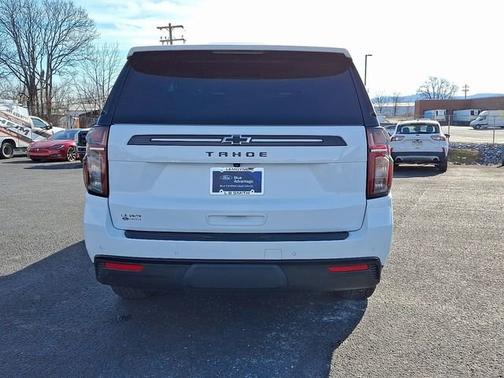 Summit White 2024 Chevrolet Tahoe Z71