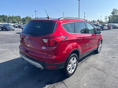RUBY RED METALLIC TINTED CC 2019 Ford Escape SEL