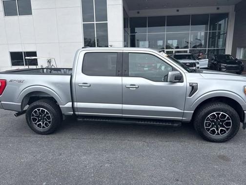 ICONIC SILVER METALLIC 2023 Ford F-150 LARIAT