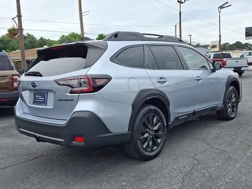 Ice Silver Metallic 2024 Subaru Outback ONYX EDITION