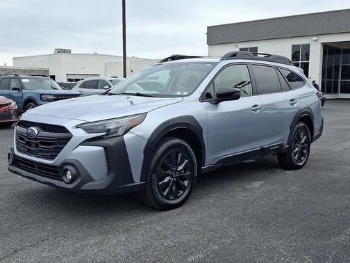 Ice Silver Metallic 2024 Subaru Outback ONYX EDITION