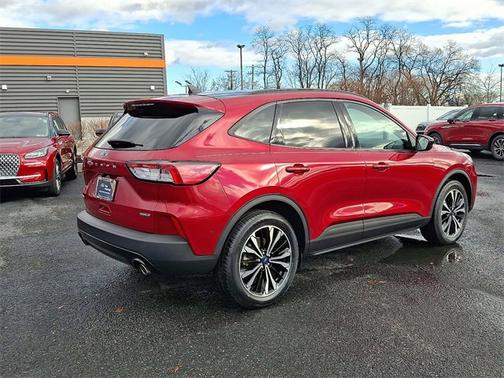 2022 Ford Escape SE