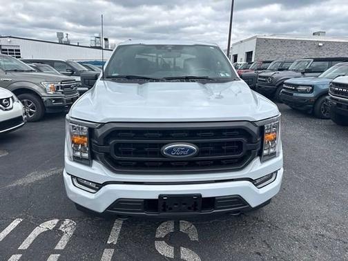 SPACE WHITE METALLIC 2022 Ford F-150 XLT